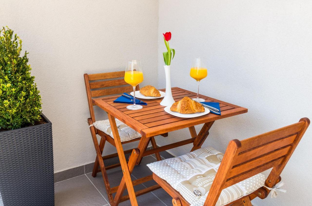 Apartment Amabilis Mlini Ngoại thất bức ảnh